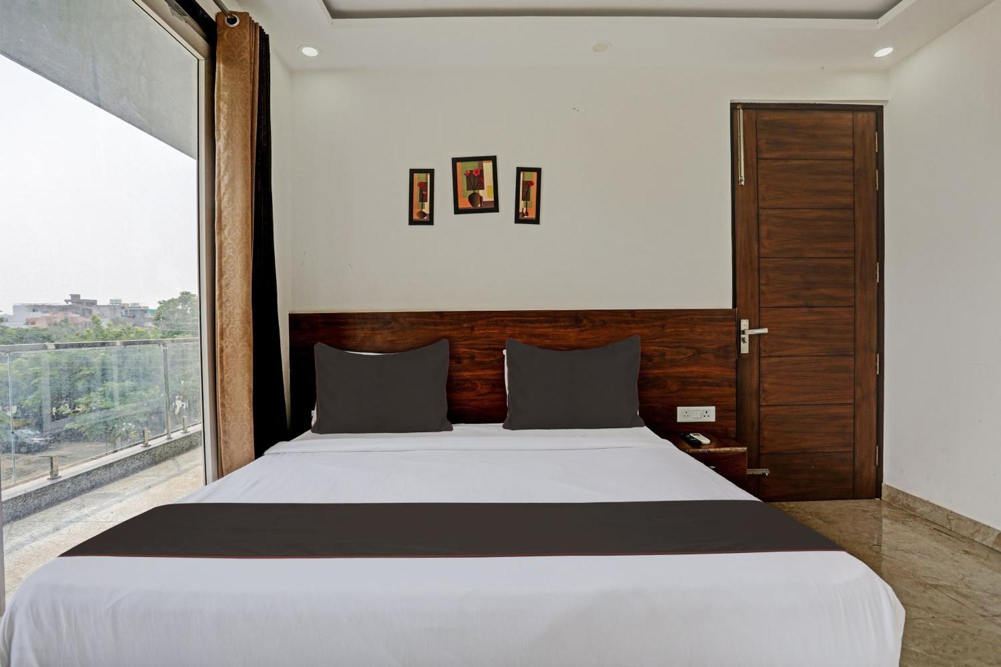 Hotel O Vikrant Residency Gurgaon Luaran gambar