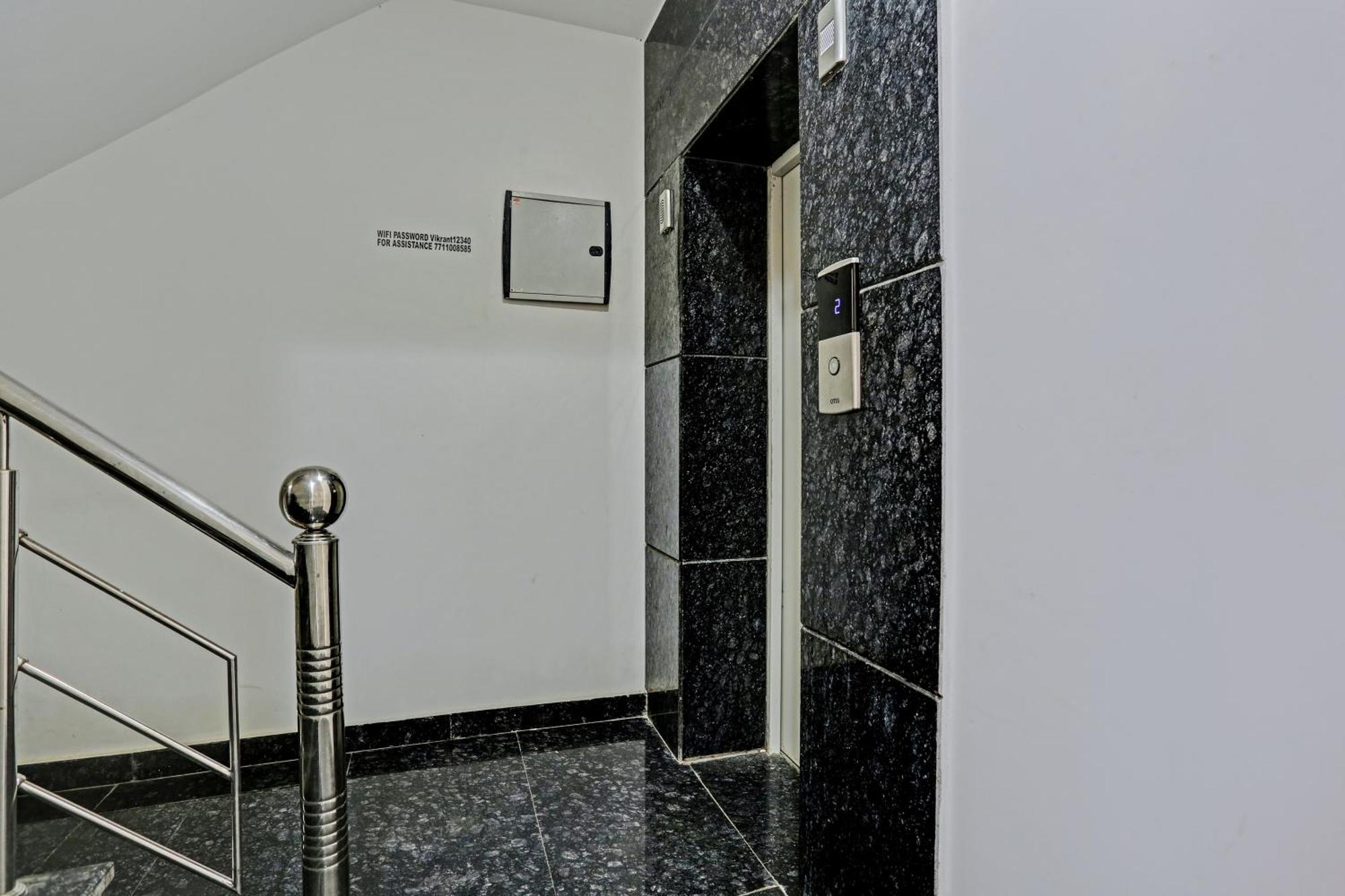 Hotel O Vikrant Residency Gurgaon Luaran gambar