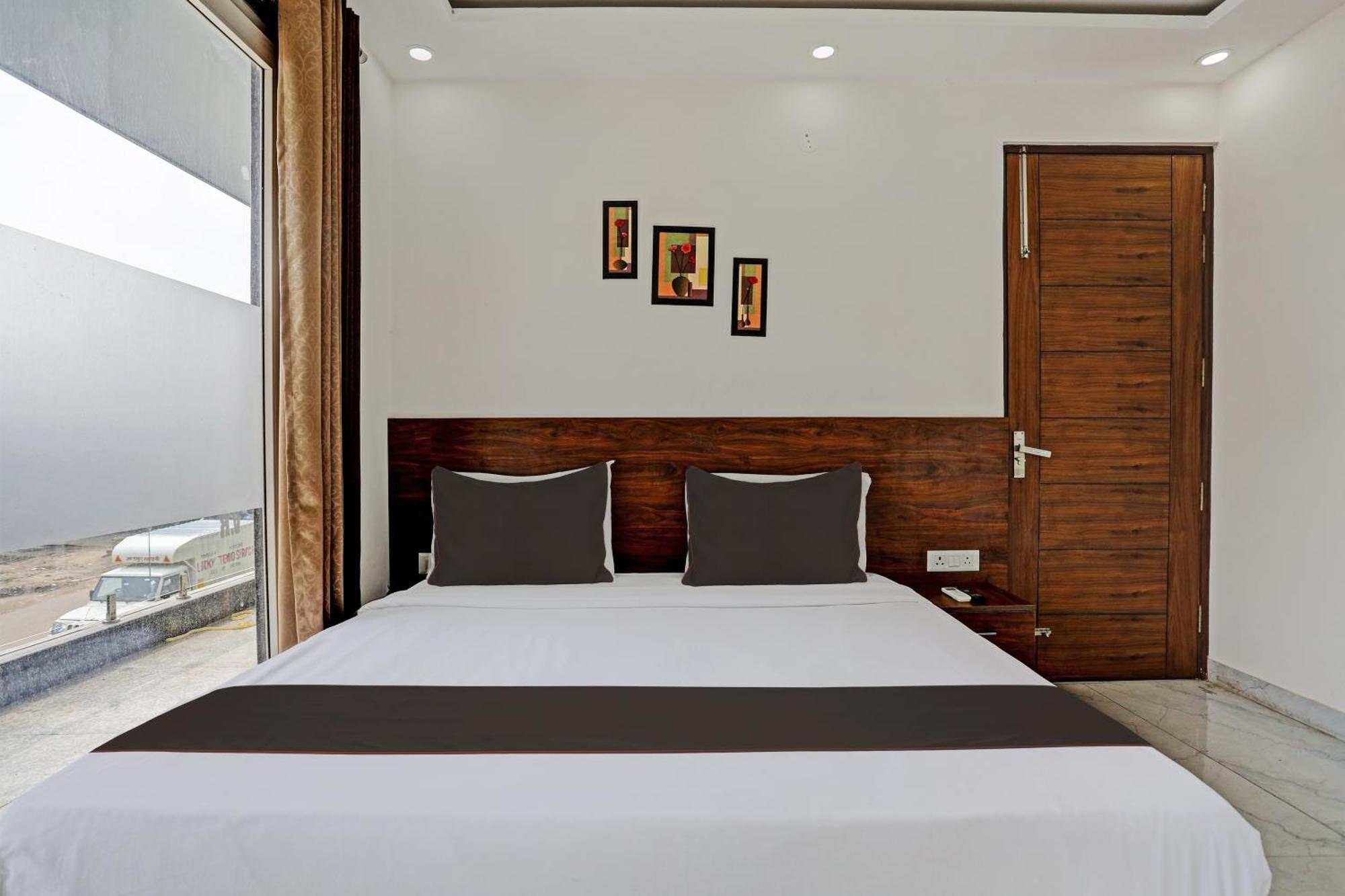 Hotel O Vikrant Residency Gurgaon Luaran gambar